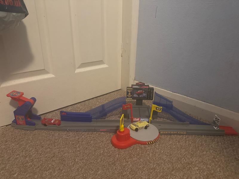 Customer carousel item 8.