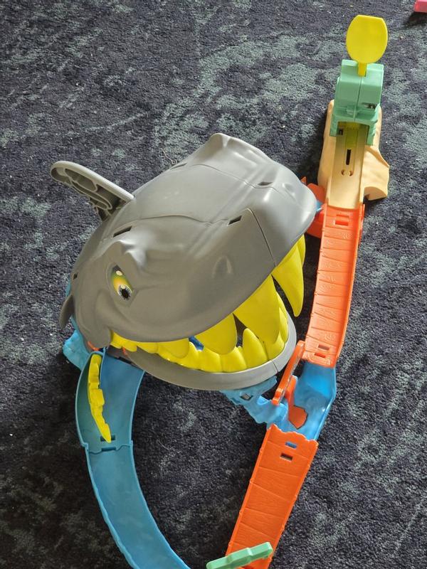 Customer carousel item 8.