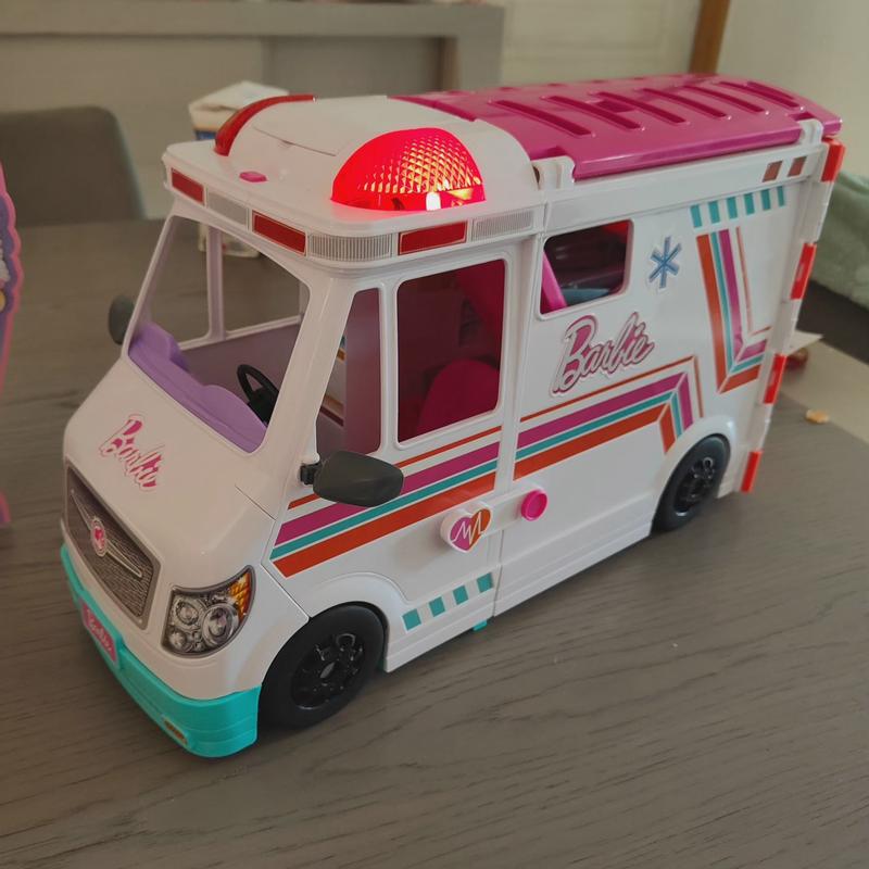 Barbie Vehicule Medical Coffret ambulance et clinique et accessoires Toys R Us Canada