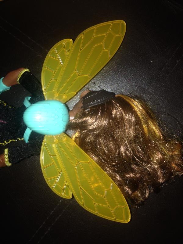 DC super hero girl Bumble bee wings