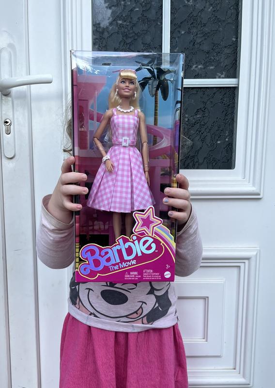 Barbie – Film – Poupée de coll. – Robe de guingan rose, Margot Robbie Âges  3+ 