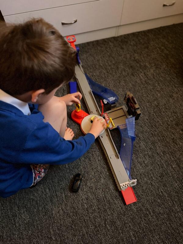 Customer carousel item 11.