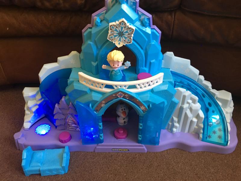 Disney Frozen Elsa's Ice Palace by Little People - English Edition | Toys R  Us Canada