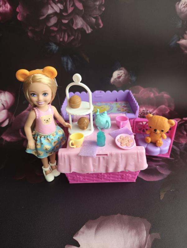 Customer carousel item 13.