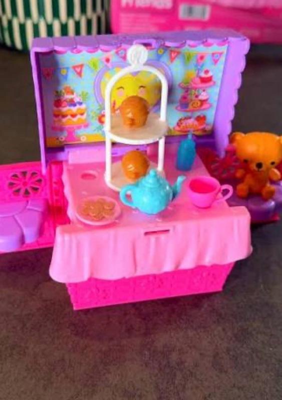 Customer carousel item 10.