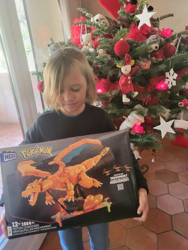 MEGA Pokémon Charizard Building Kit with Motion (1663 Pieces) for