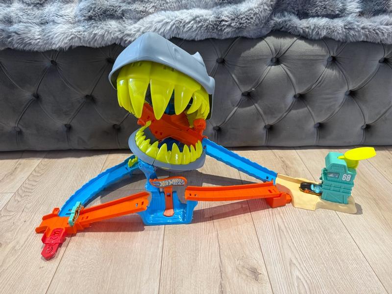 Customer carousel item 1.