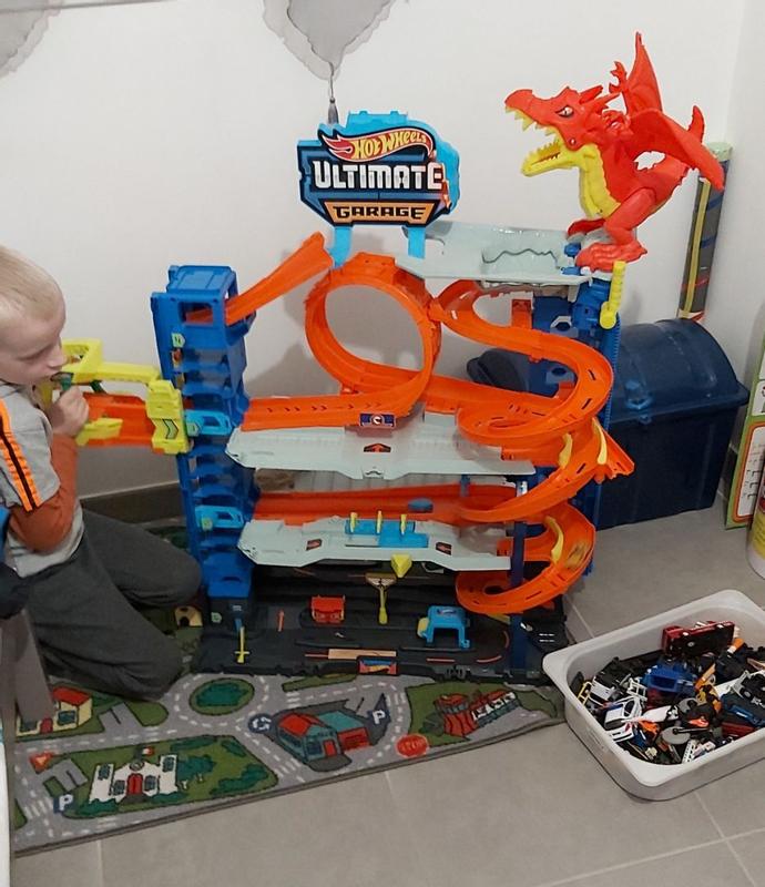 Hot Wheels Ultimate Garage Playset - 4 Levels, Dragon Launcher, Holds 50+ Cars (Includes 2 Vehicles)