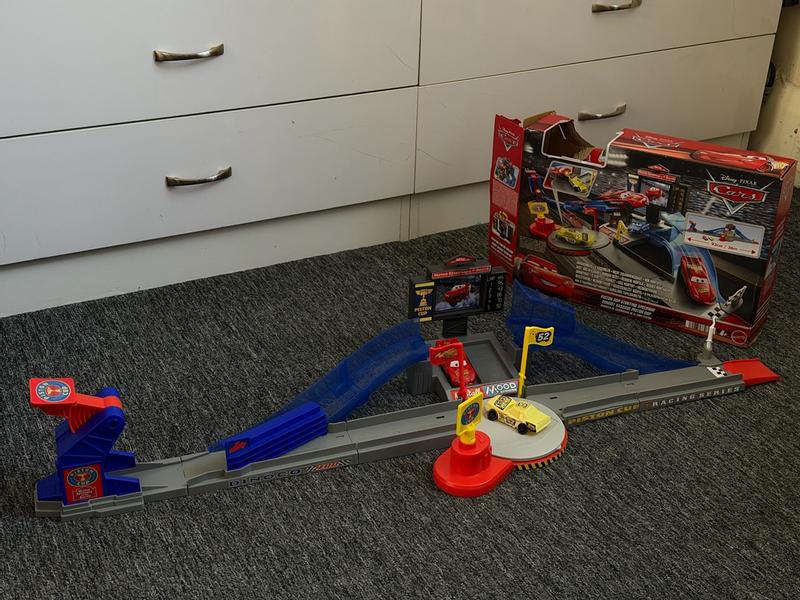 Customer carousel item 12.