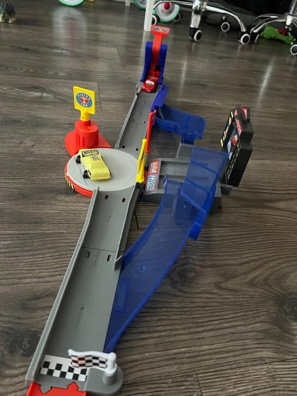 Customer carousel item 7.