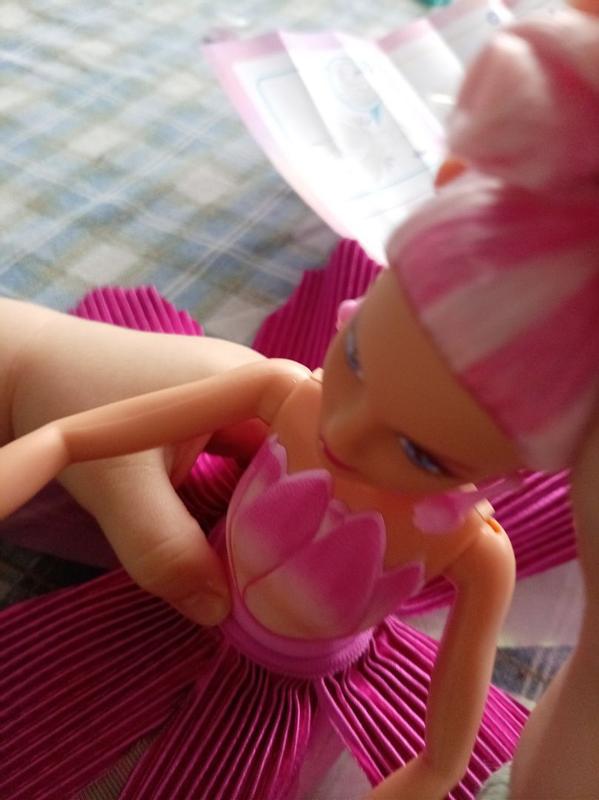 Customer carousel item 11.