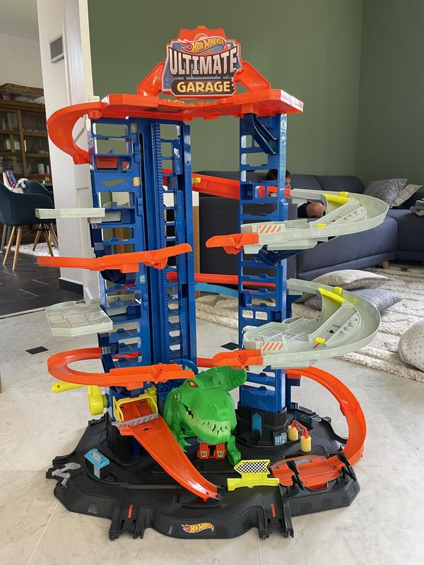 Ultimate garage