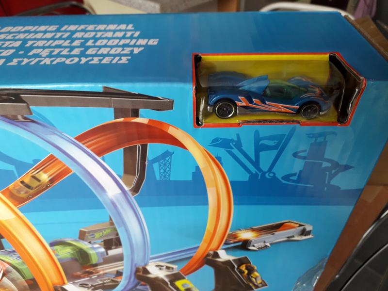 Une voiture comprise