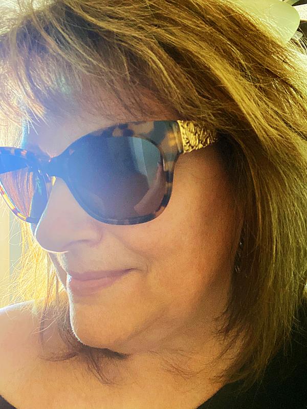 Monstera Leaf - Honey Havana with Yellow Gold