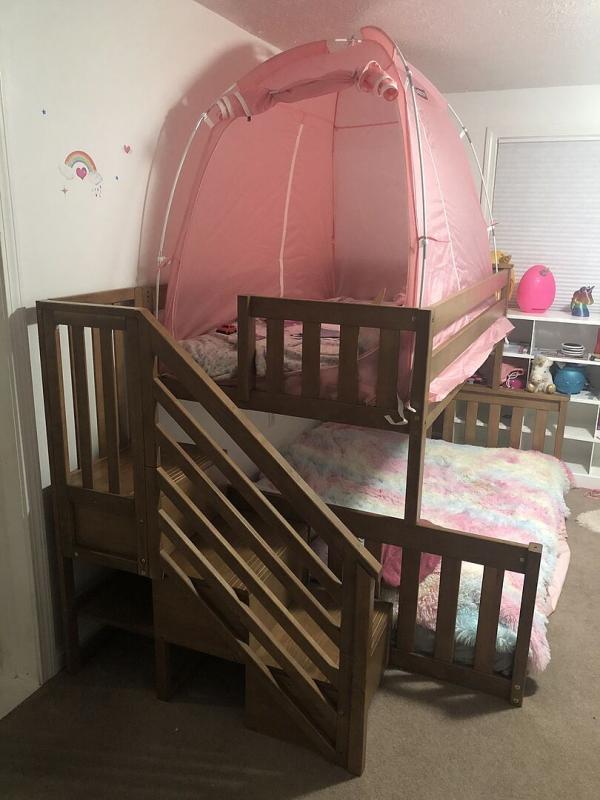 Customer carousel item 4.