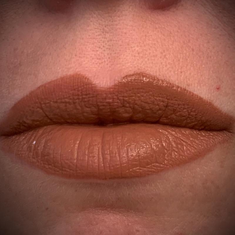 Lipstick Seductress