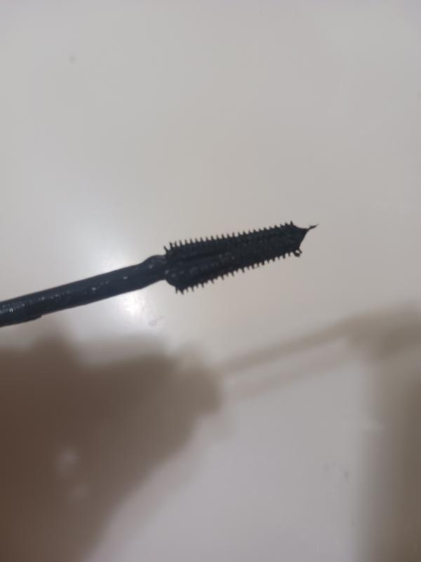 TOO much product, even the wand is coated