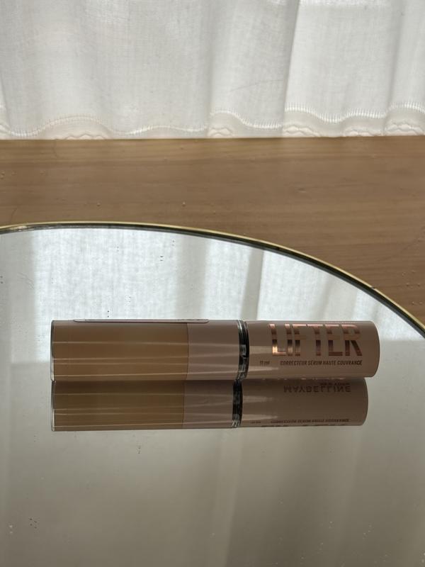 Corrector con sérum 💖