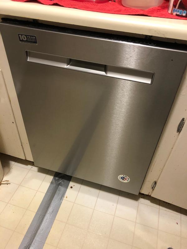 White Top Control Dishwasher With Powerdry Options And Third Level