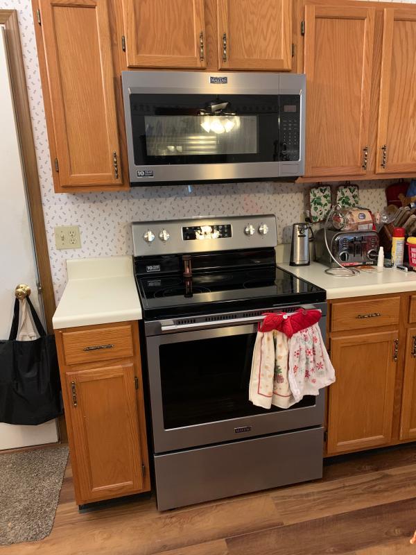 Fingerprint Resistant Stainless Steel 30 Inch Wide Electric Range