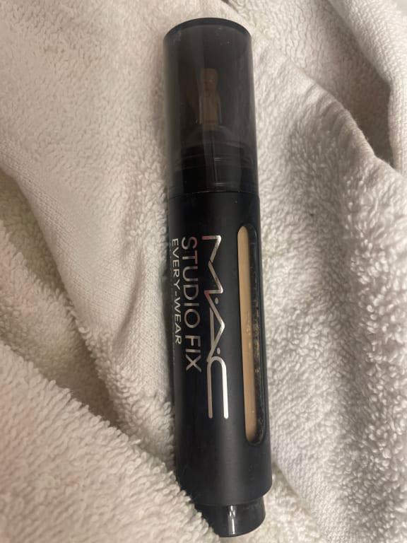 love the innovative applicator and the ease for use during travel