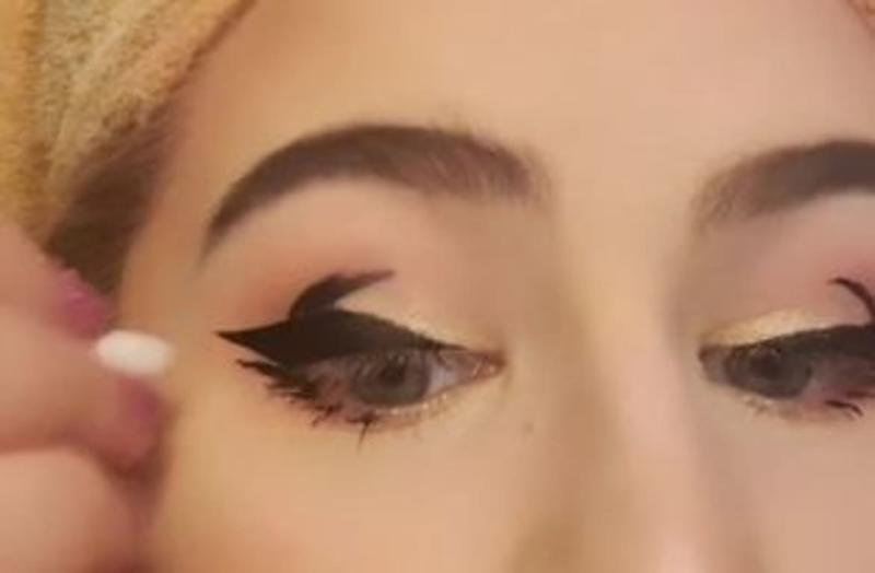 Customer photo for "AWFUL"