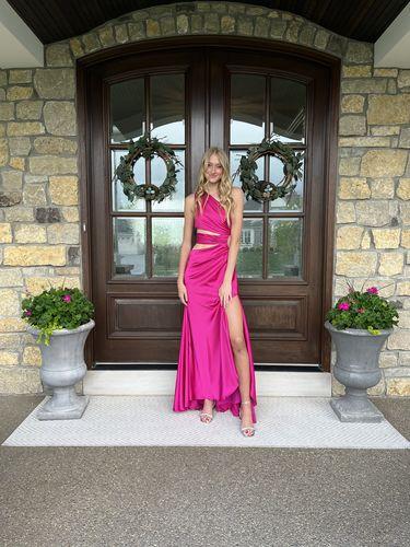 【Mac Duggal】サイドカットアウト ワンショルダー ガウン Mac Duggal Women's Tied One Shoulder Cut-Out Flowy Gown - Macy's