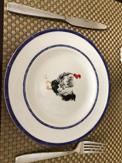 Close up of Martha Stewart farmhouse salad plate.