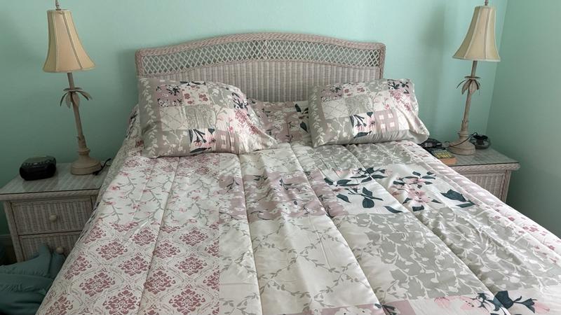 Customer carousel item 5.