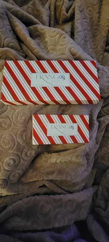 The top is full size (1lb). The bottom box is 1/3 lb. (3 pack).