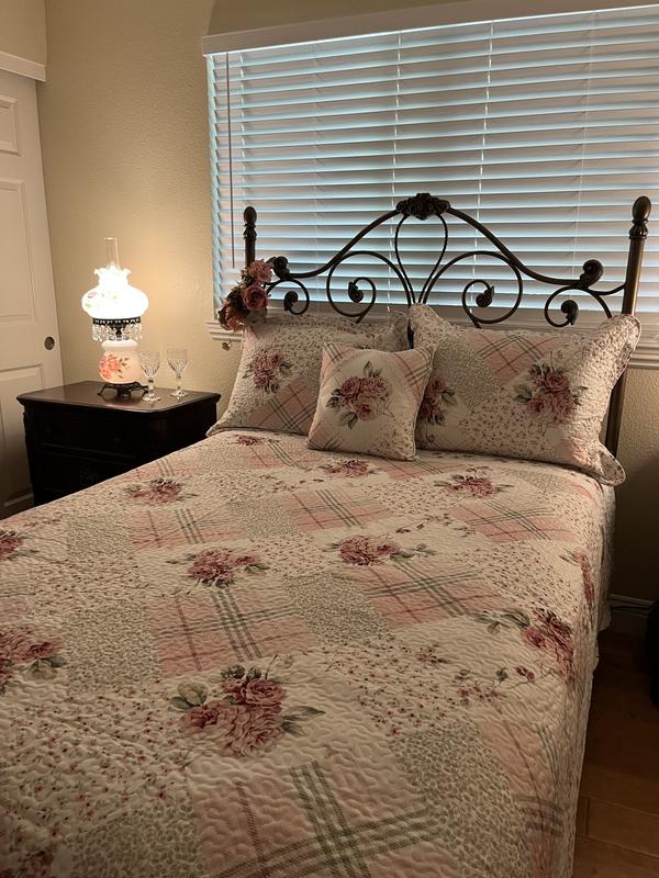 Customer carousel item 6.