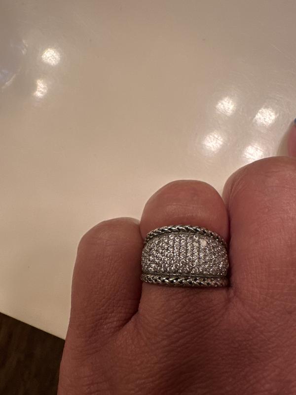 Ring look cheap and too dark.