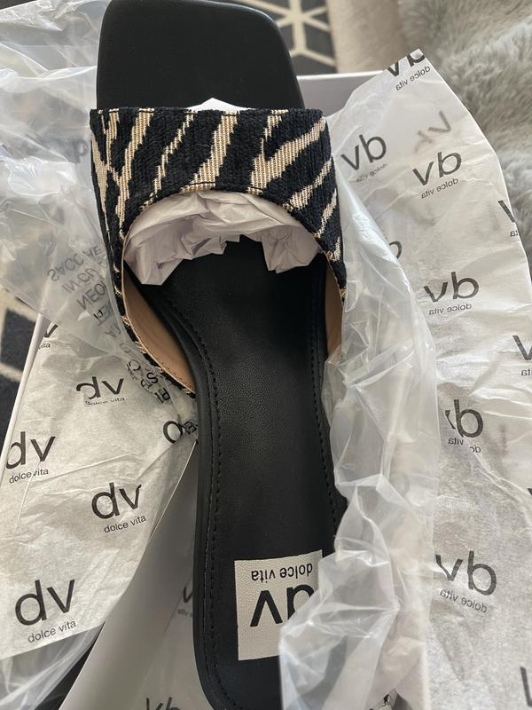 Customer carousel item 3.