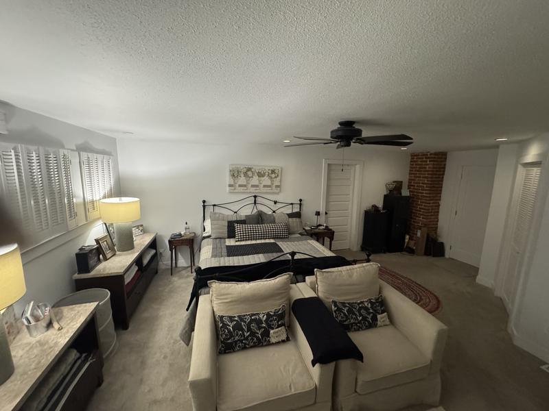 Customer carousel item 4.