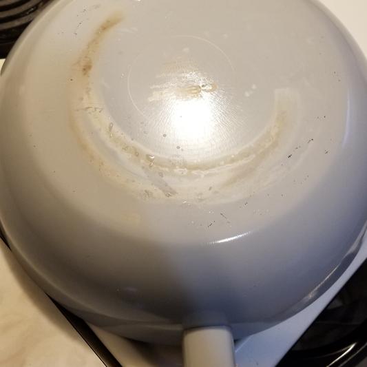 This is the discoloration the instructions referenced when used on high heat.