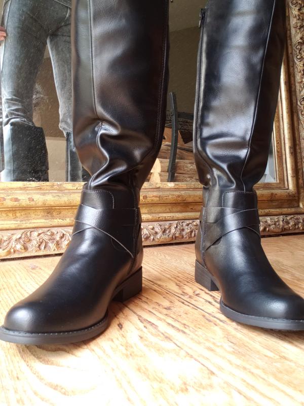 Photo from Black platform heel