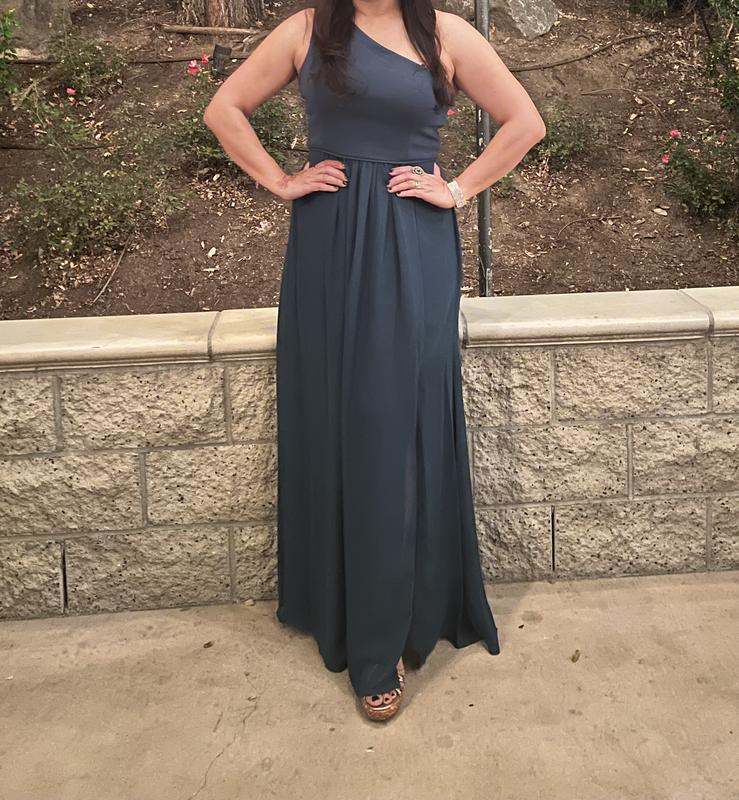 You don’t see the front slit in this, but the dress is very comfortable and great for dancing!