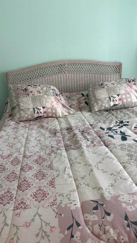 Customer carousel item 3.