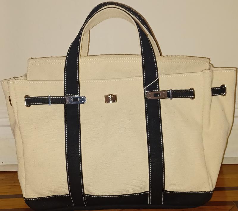 Customer carousel item 8.