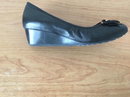 Tali grand bow wedge pumps deals