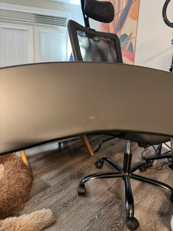 Minor scratches/chips