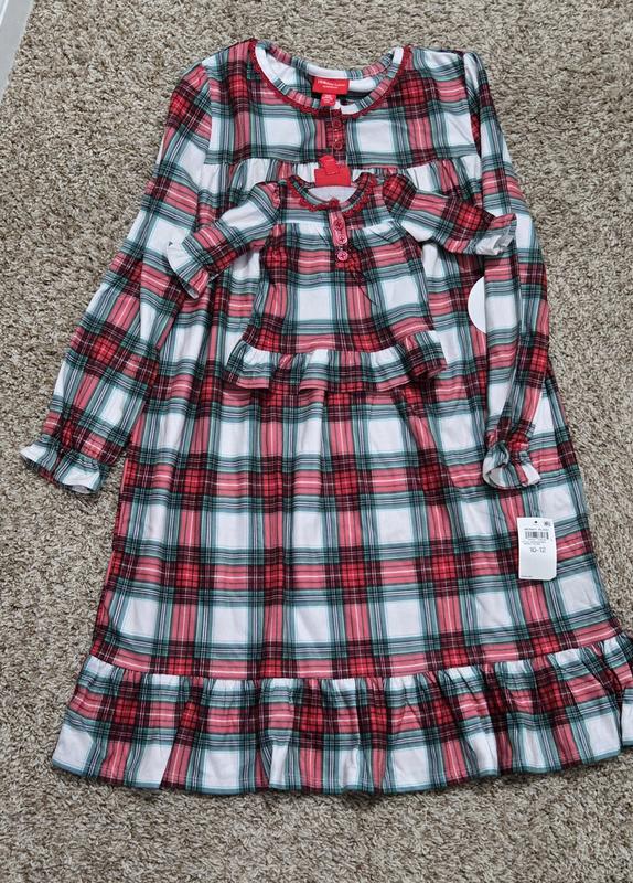 Night gown with doll dress