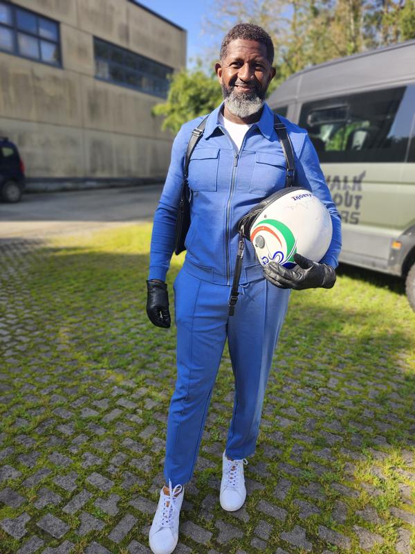 Customer carousel item 1.