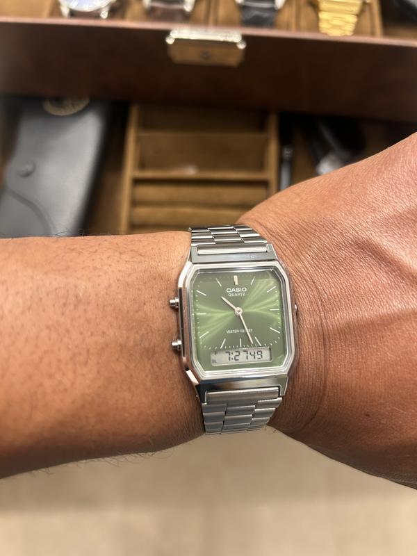 Customer carousel item 3.