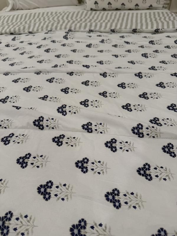 Customer carousel item 14.