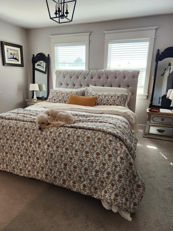 Customer carousel item 3.