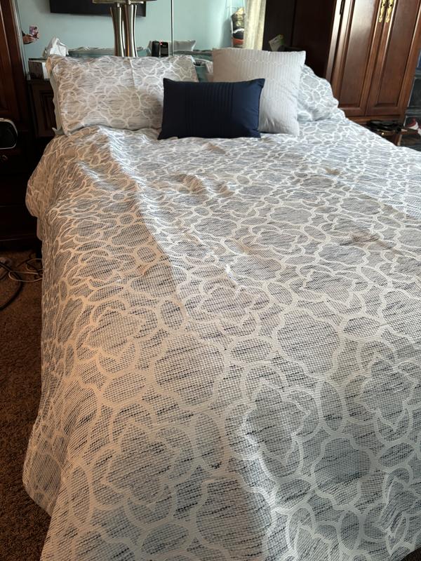 Customer carousel item 4.