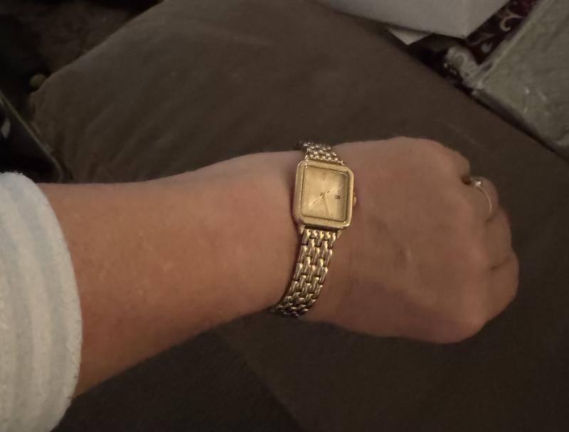 Customer carousel item 3.