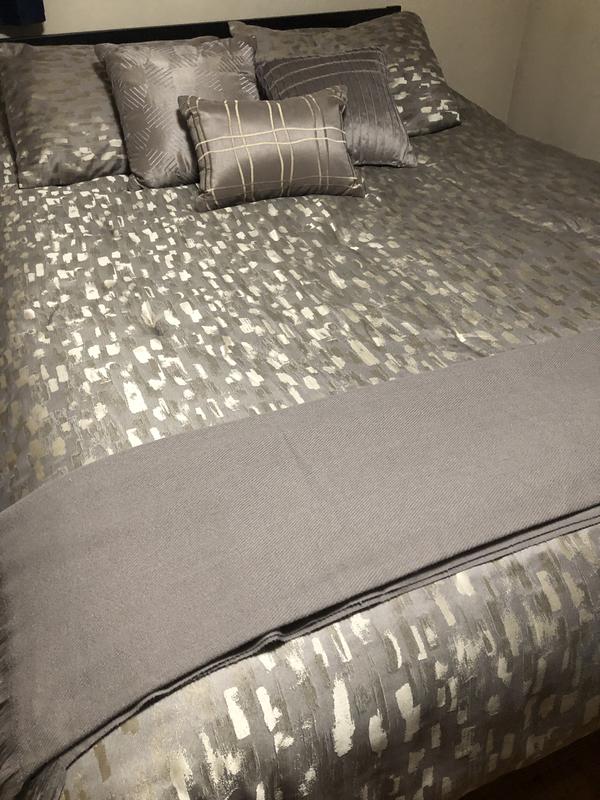 throw blanket opened