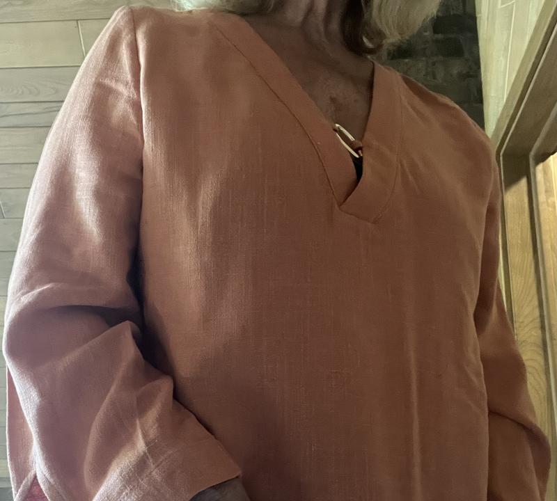 V neck with gold adornment